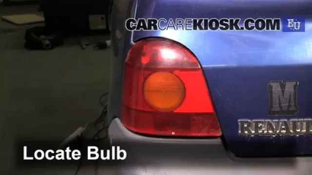 1997 Renault Twingo Air 1.1L 4 Cyl. Éclairage Feu clignotant arrière (remplacer l'ampoule)
